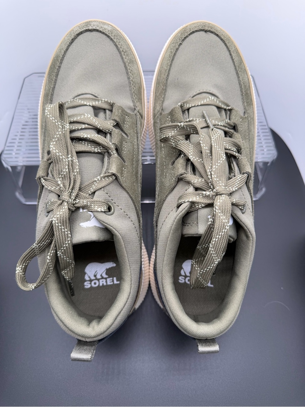 Sorel Out N About IV Women’s 8.5 Waterproof Sneakers - Picture 3 of 8